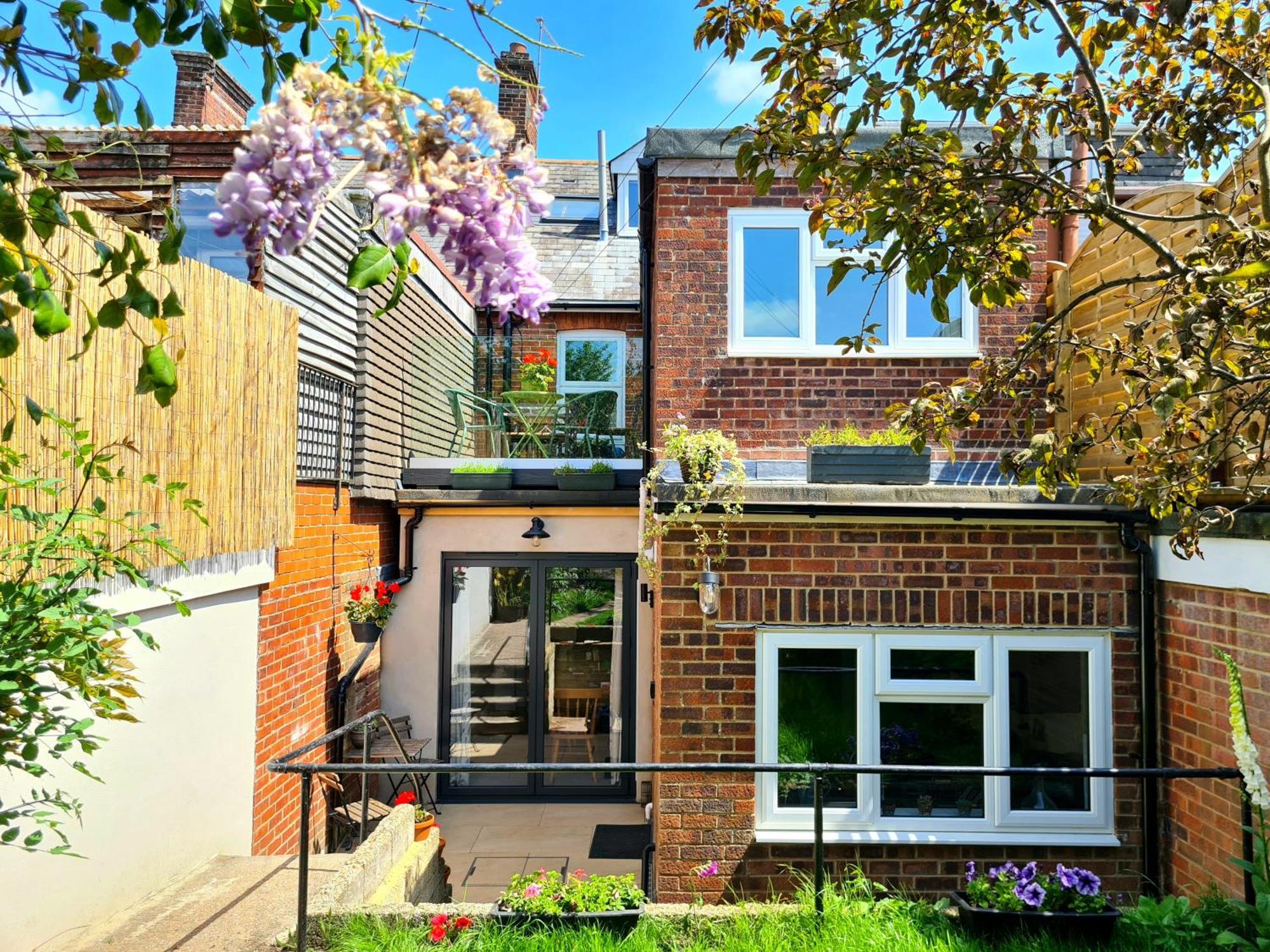 The Hideaway - Luxury Townhouse Villa แวร์แรม ภายนอก รูปภาพ